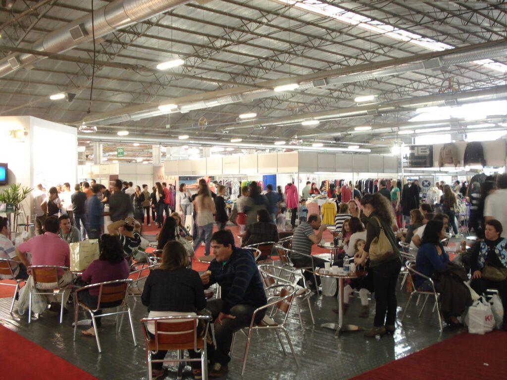 Festa Nacional do Calçado recebe com honras visitante de número 100 mil vcafe