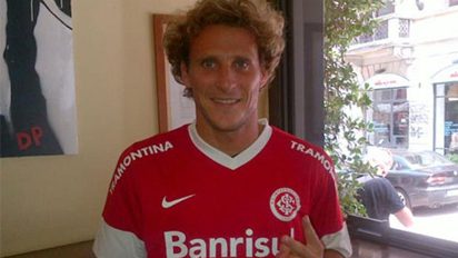 Agora é oficial! Uruguaio Diego Forlán é anunciado como novo reforço do Internacional forlan 2