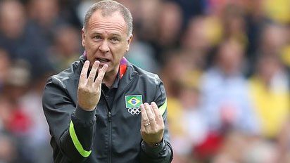 Mano Menezes valorizará base olímpica em amistoso da Seleção principal mano menezes selecao 07 2012