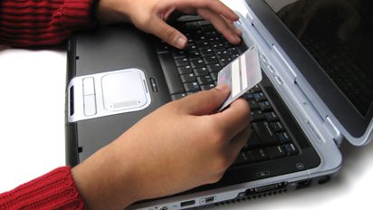 Comércio e serviços geraram quase três milhões de empregos no RS em 2011 538310 65740612