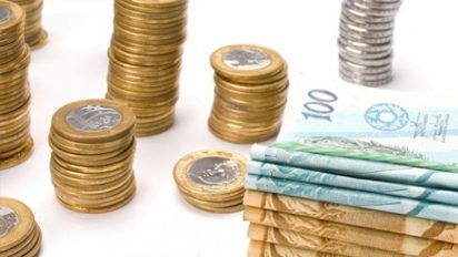 Brasileiros já pagaram em 2013 mais de R$ 300 bi em impostos Imposto