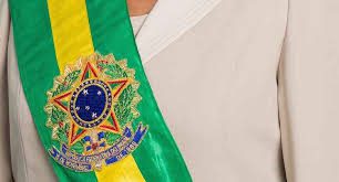 Planalto instaura comissão para apurar sumiço de jóias da faixa presidencial download 1