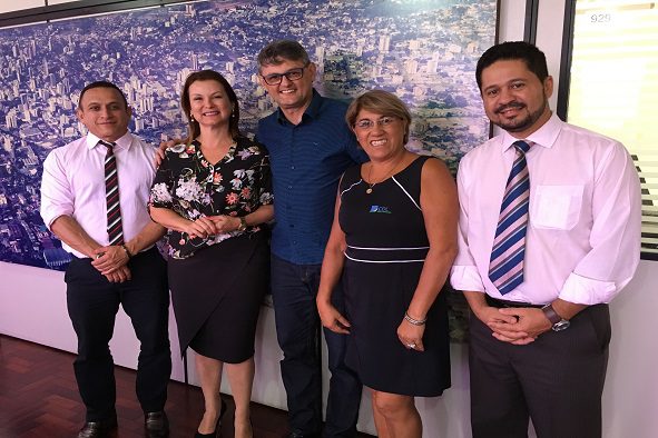 Prefeita Fátima Dauth recebe CDL NH IMG 6147