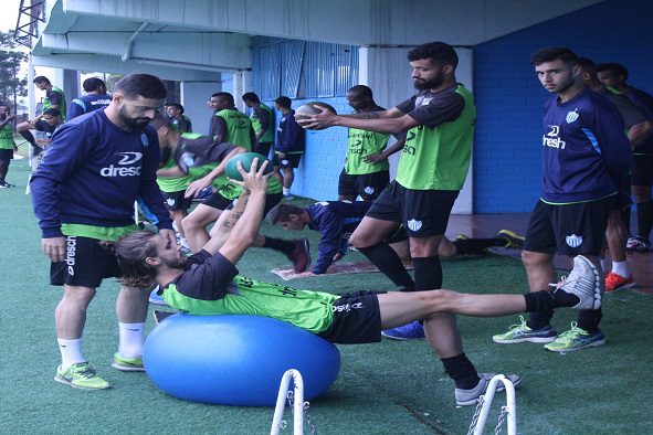 Novo Hamburgo se reapresenta visando jogo contra o Internacional nh