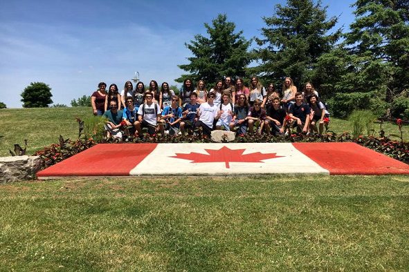 Estudantes da IENH embarcam para Intercâmbio no Canadá IENH 1