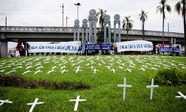 Movimento “Vacina Já”, lembra vítimas da Covid e pede aceleração na vacinação movimento