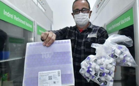 Novo Hamburgo recebe doses da vacina da Pfizer vacina 4