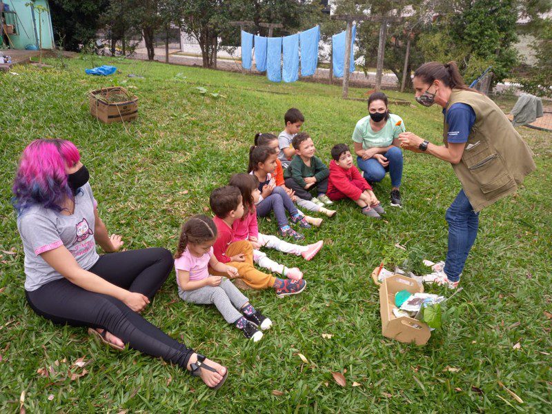 Sapiranga: Projeto Mundo dos Chás ensina alunos sobre plantas medicinais sapiranga