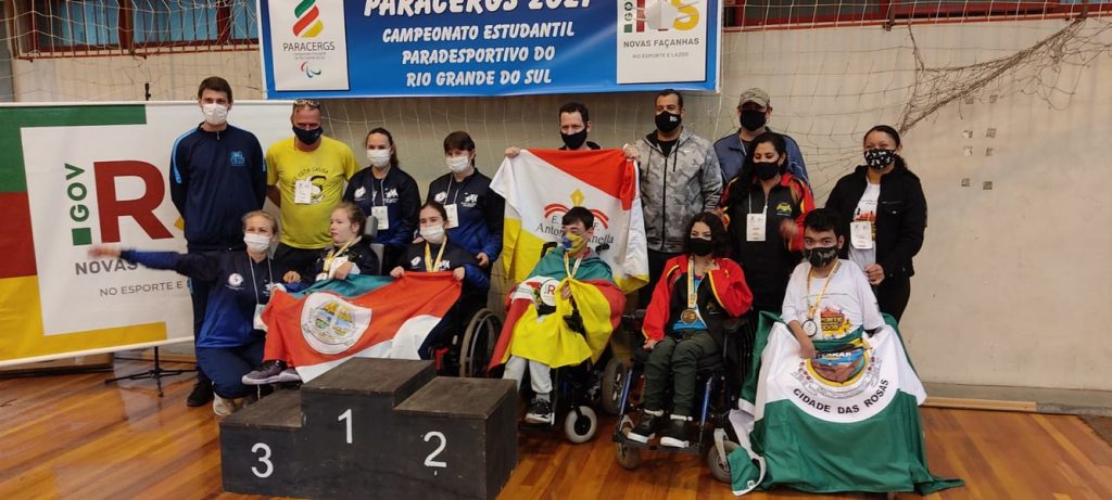 Alunos sapiranguenses são ouro no Paracergs 2021 paratetlas
