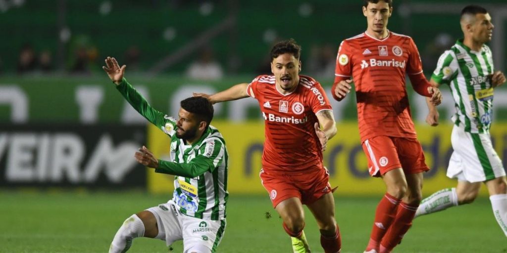 Inter perde para o Juventude e segue fora do G6 inter 1