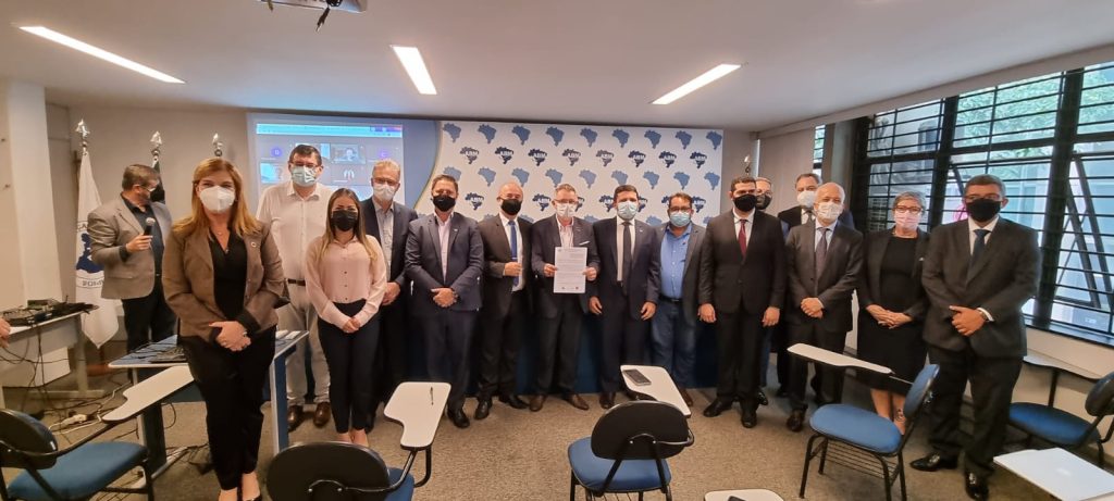 Em Assembleia ABM define pauta de atuação, firma parcerias e elege novos diretores abm