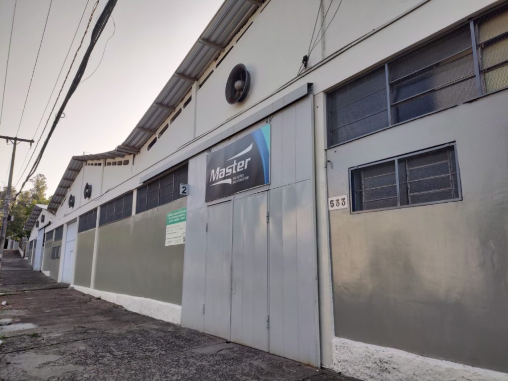 Master Equipamentos completa 50 Anos master