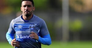 Lateral Edilson é anunciado oficialmente como novo reforço do Grêmio 1 24003855