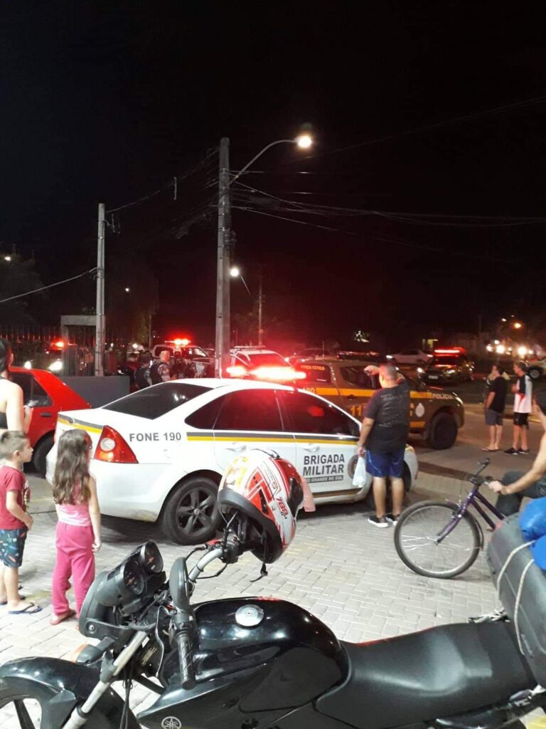 Após tentar roubar taxista em viagem para Novo Hamburgo, assaltante é baleado pela Polícia received 918874432121854