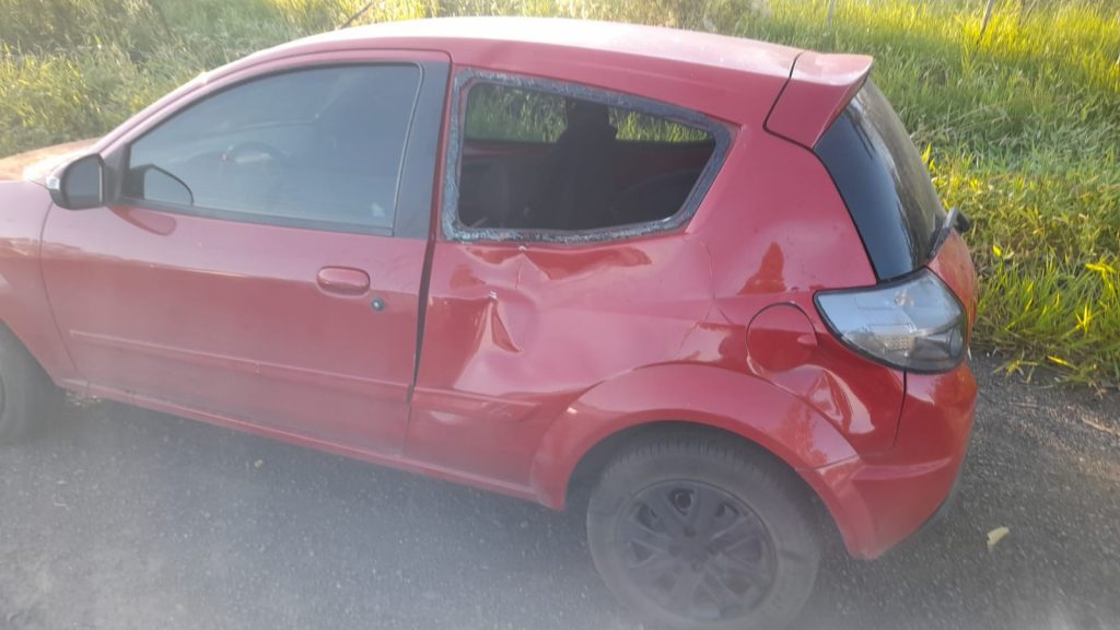 Carro perde controle e atropela duas mulheres em Portão 278678971 1201313743975304 3287134855578938949 n