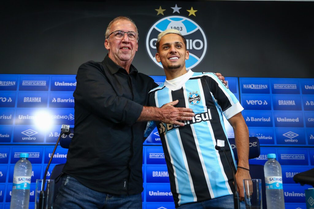 51986880693 994b377ffe k