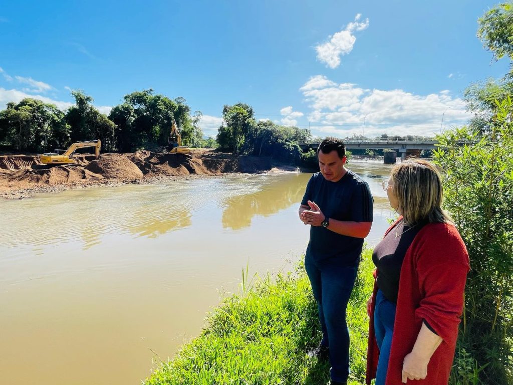 Desassoreamento segunda fase FOTO Cris Vargas Pref Taquara