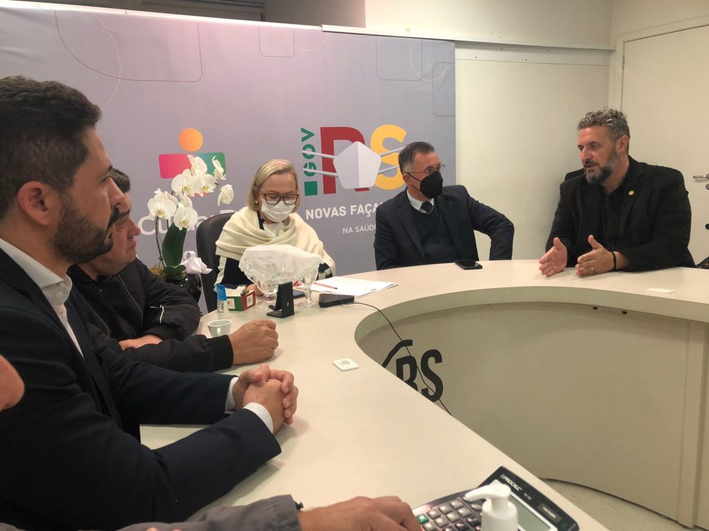 Secretária da Saúde se coloca à disposição para debater volta da oncologia para NH IMG 20220511 WA0025