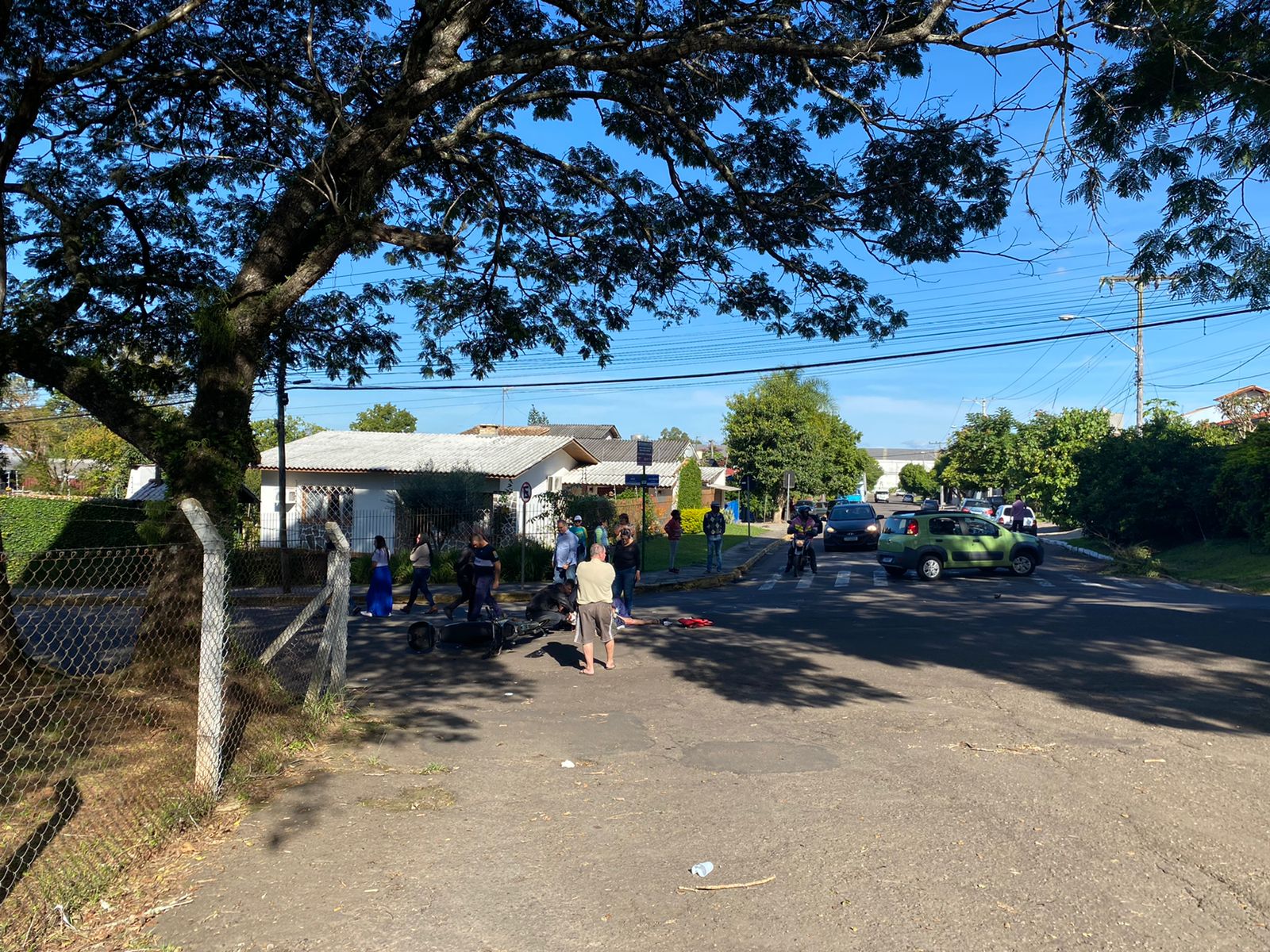 Motoqueiro fica gravemente ferido após acidente em Novo Hamburgo 1 IMG 20220513 WA0022