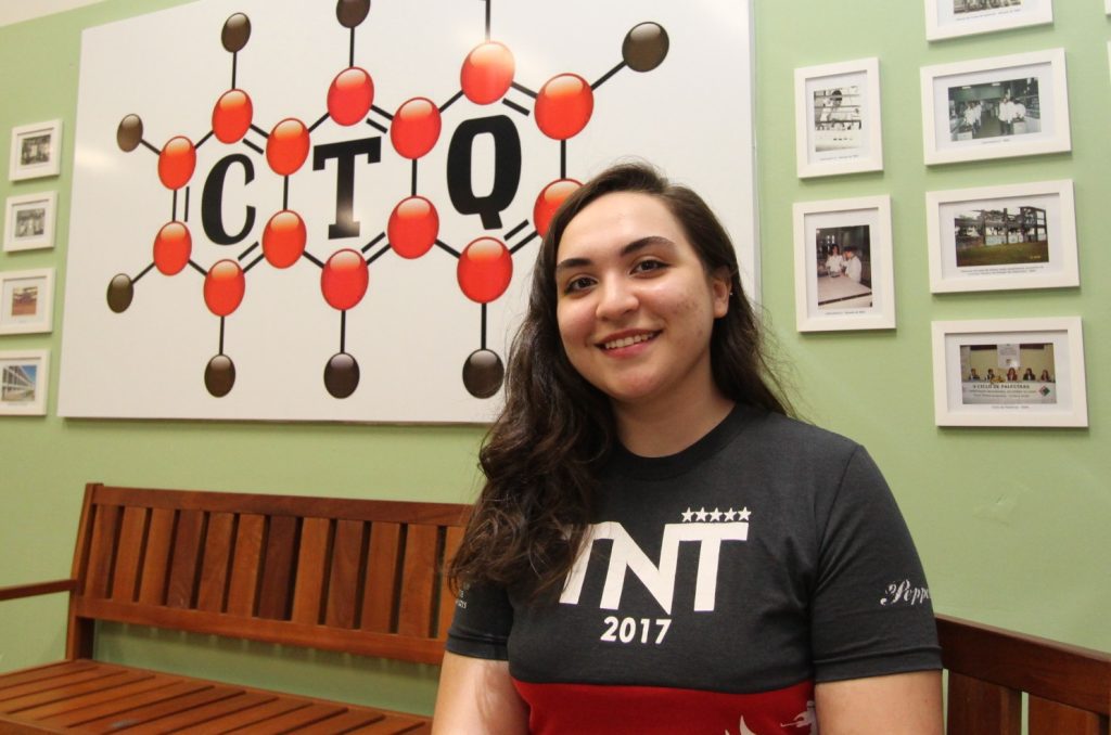 Hamburguense é selecionada para estudar na França aluna