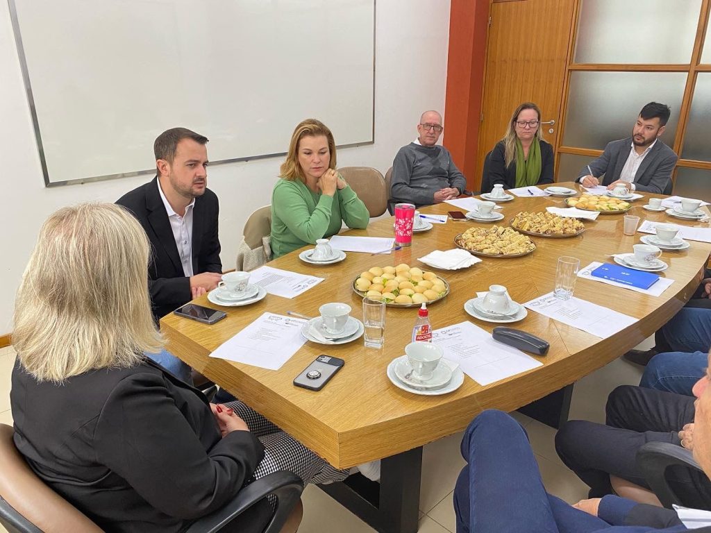 Amvars implanta Câmara Setorial de Saúde 4964f2ed 72ba 49cf 92b9 dfccbf3e2e25