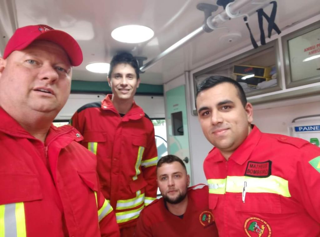 Heróis! Bombeiros voluntários do Vale do Sinos salvam bebê de 90 dias engasgado e sob parada respiratória FB IMG 1656197121689