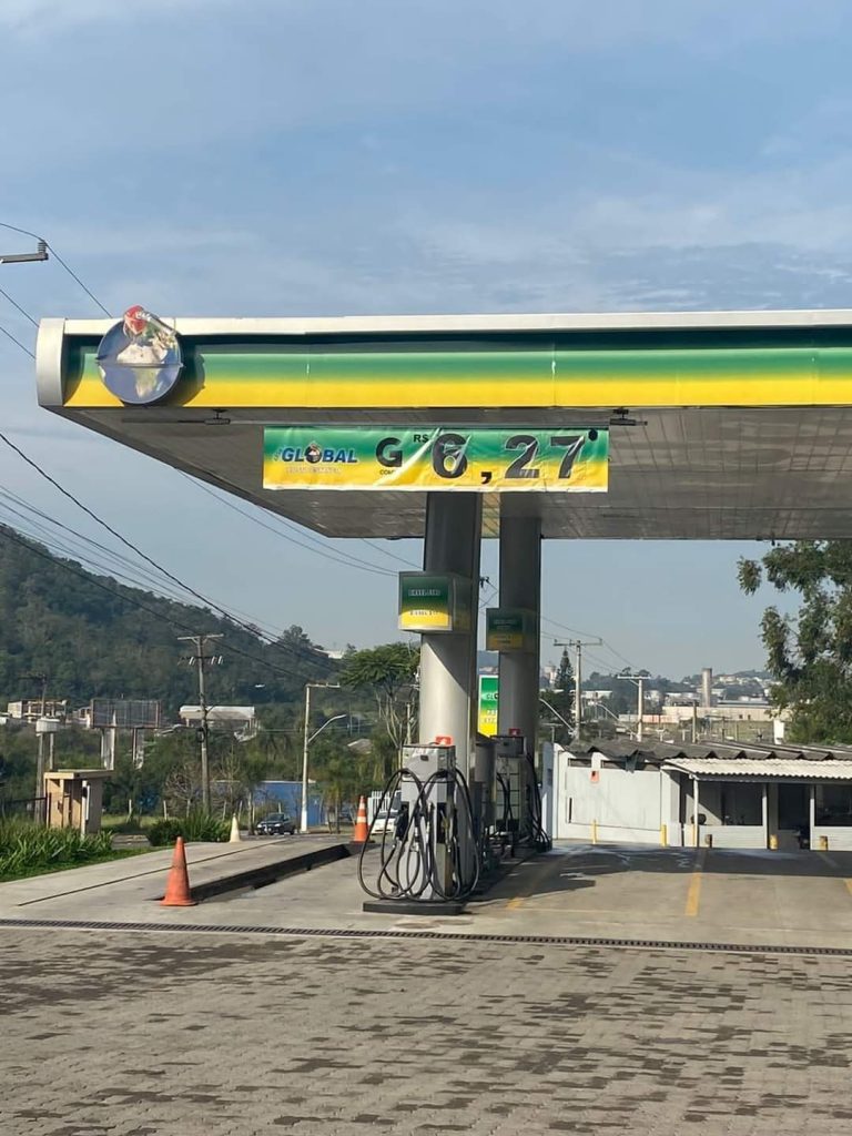 Empresário de Novo Hamburgo afirma: gasolina deve baixar 1 real com baixa do ICMS FB IMG 1656518024792