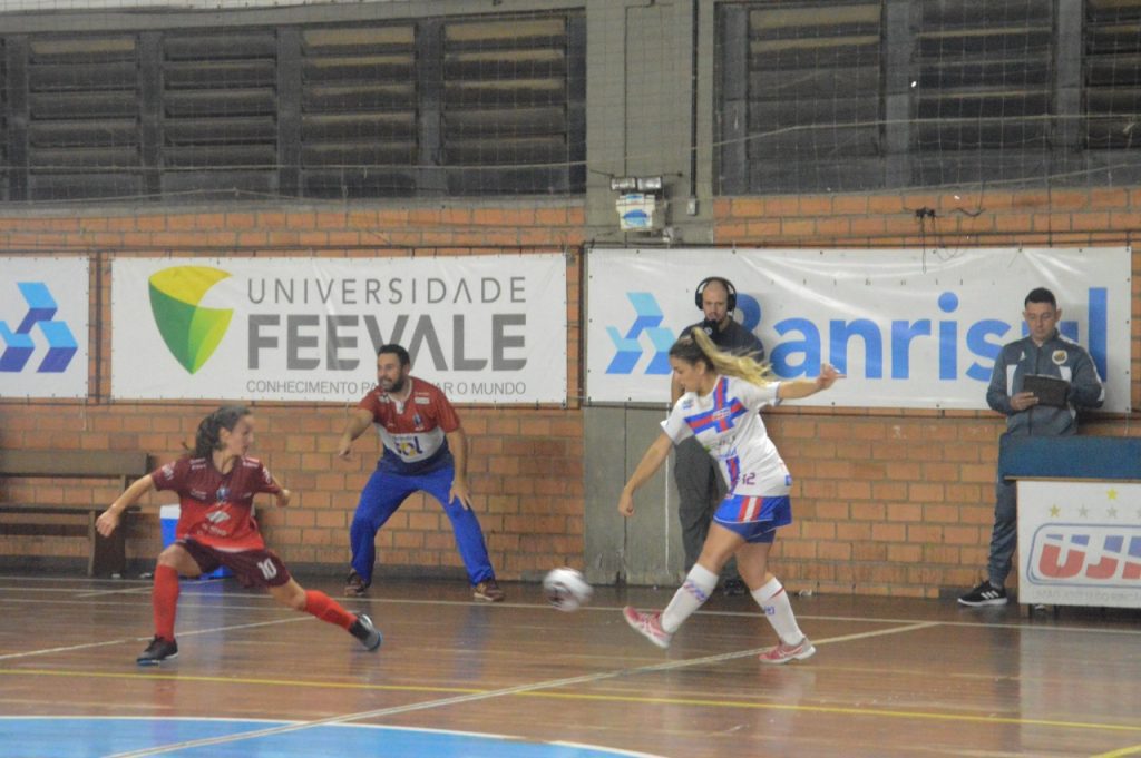 UJR seleciona atletas universitários para os times masculinos e femininos WhatsApp Image 2022 06 23 at 11.05.06