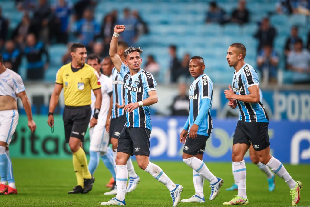 Grêmio vence e se consolida no G-4 da Série B lg noticias gra mio vence londrina na arena e abre vantagem no g4 do brasileiro sa rie b 32823