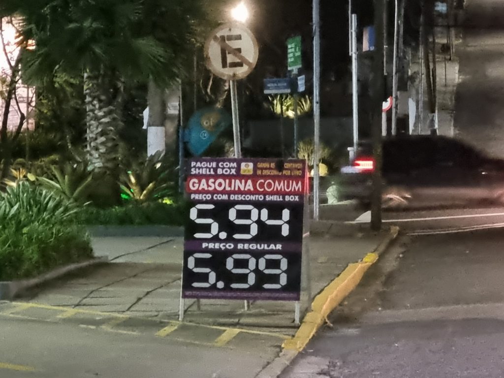 Caiu! Gasolina já é encontrada abaixo dos 6 reais em Novo Hamburgo: redução após meses 20220703 181210
