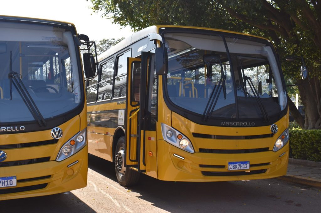 Portão anuncia 5 novos ônibus para transporte de alunos 295525988 1272450803528264 8225296294988640723 n