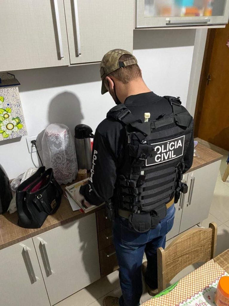 Golpista é preso no Vale do Sinos após dar golpe em aplicativo de namoros FB IMG 1658335647898