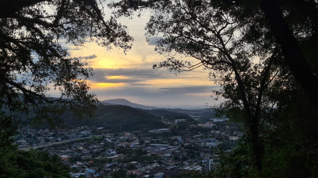 Frente fria chega ao Estado com risco de temporais e muito vento aa3418d5 d1c5 48db b572 61858c9373ce