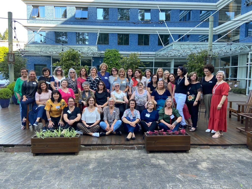 Professores de Novo Hamburgo, que educaram milhares de crianças, se reúnem em encontro histórico IMG 20220827 WA0046