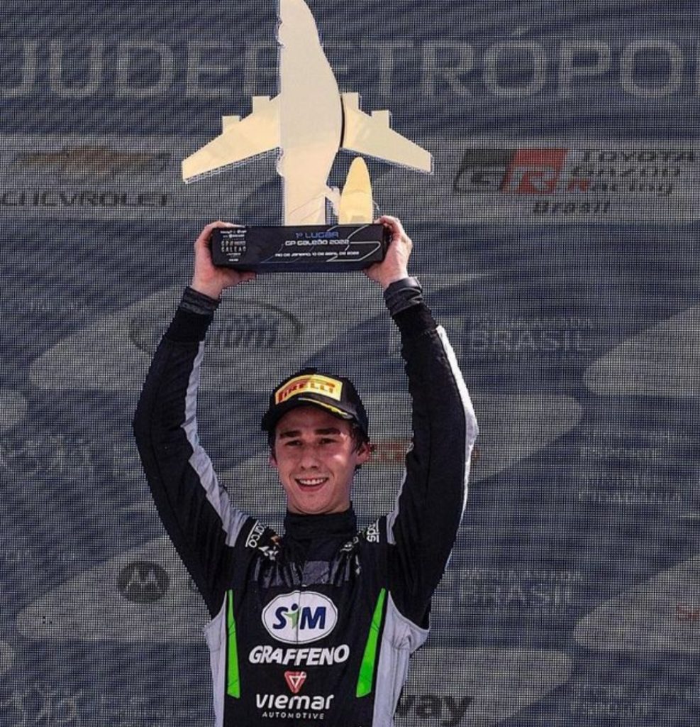 Vamo! Hamburguense Arthur Leist é campeão de automobilismo e um dos melhores do campeonato Screenshot 20220801 214549 Instagram 1