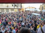 Espetacular! Kerb de Dois Irmãos fica lotado com milhares de pessoas: 1500 litros de chopp de graça 6 20220924 181322