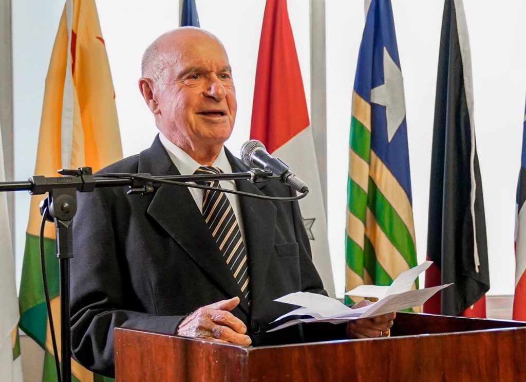 Um dos maiores empresários do Vale do Sinos, Ernani Reuter ganha medalha em homenagem a sua história 349856 g 20526215