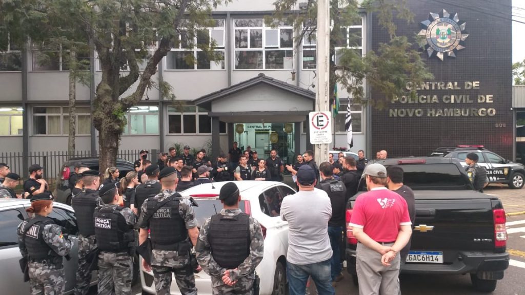 Mega operação da Polícia em Novo Hamburgo com dezenas de policiais, ocorre agora IMG 20220908 WA0071
