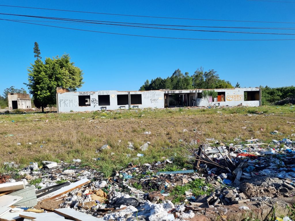 Absurdo: vândalos destroem e vandalizam com o que foi uma das mais tradicionais empresas de Novo Hamburgo 20221004 161657