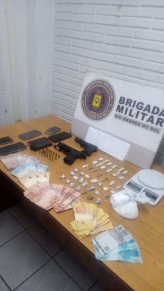 Polícia prende 6 criminosos que faziam tele-entrega de droga em Novo Hamburgo: fortemente armados IMG 20221008 WA0006