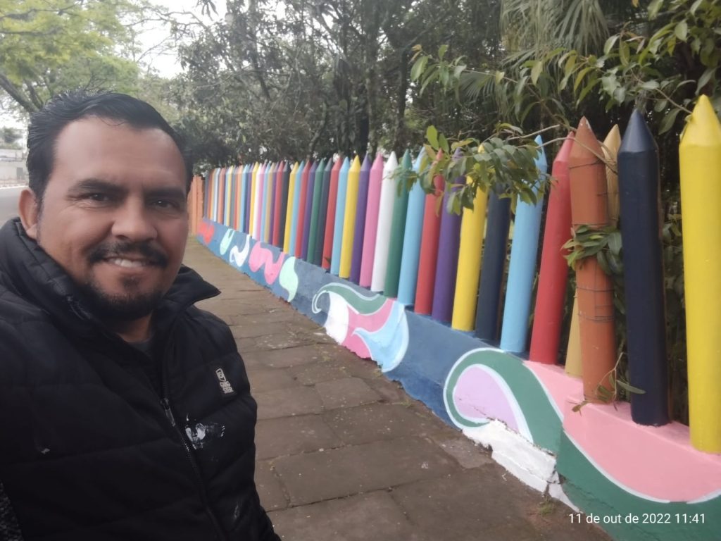 Ex-aluno de tradicional escola hamburguense decide reforma-lá toda ela de graça: “É por amor” IMG 20221011 WA0086