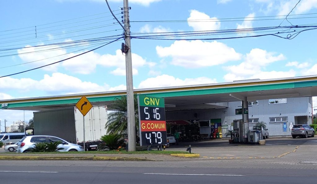 Postos aumentam preço da gasolina em Novo Hamburgo IMG 20221017 WA0023