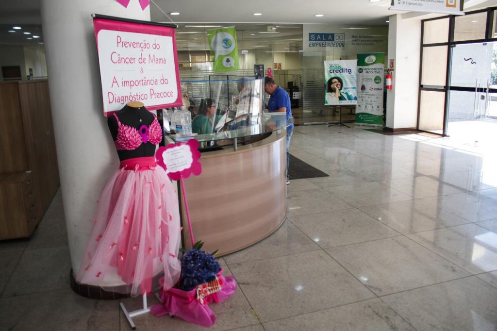 Arrecadação de lenços e oficinas em São Leopoldo fazem parte da programação do Outubro Rosa Lencos