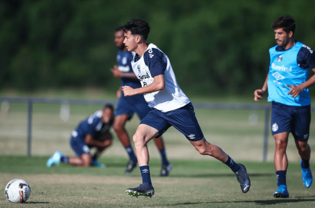 Grêmio encara o Tombense nesta noite com time misto Lucas Uebel