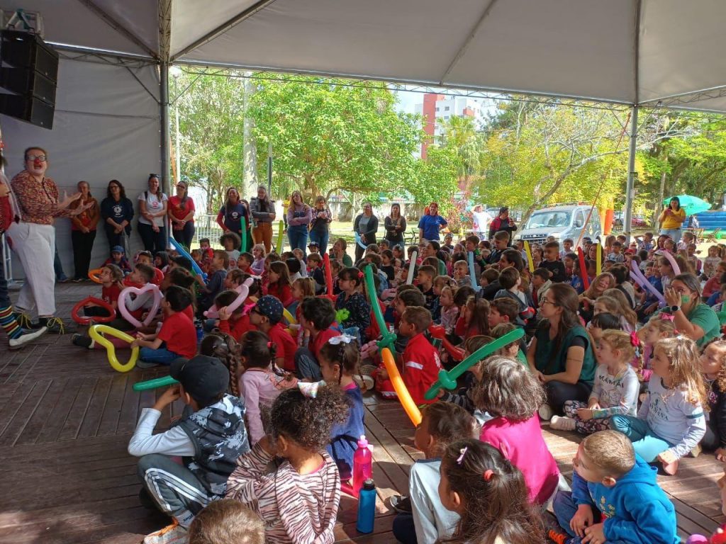 Crianças tomam conta do Museu do Trem no Dia do Brincar Dia do Brincar