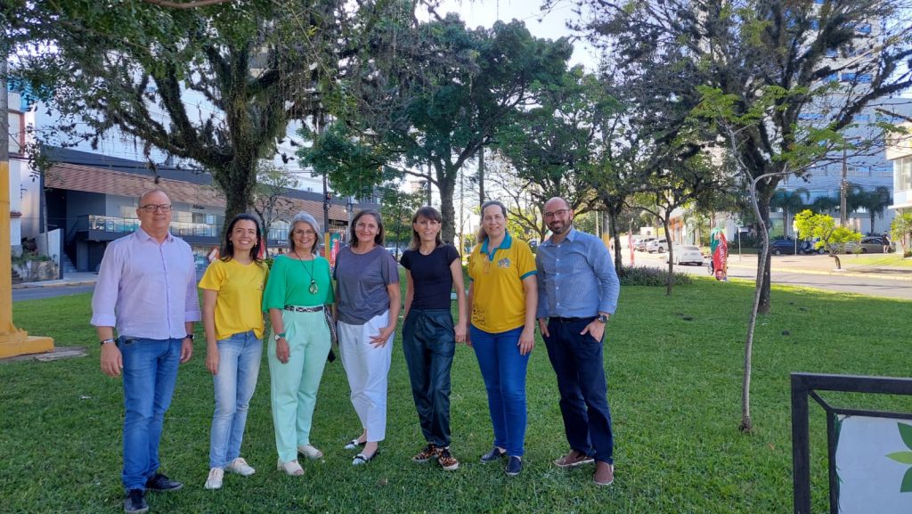 São Leopoldo: Iniciativa privada organiza Natal da Rótula do Rio Branco Rotula Rio Branco 2