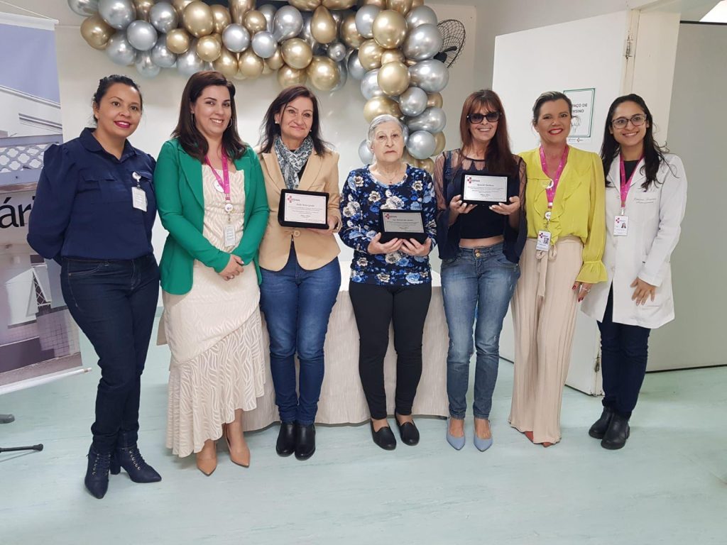 Servidoras do Hospital Centenário recebem homenagem pelos seus 40 anos de casa Servidoras