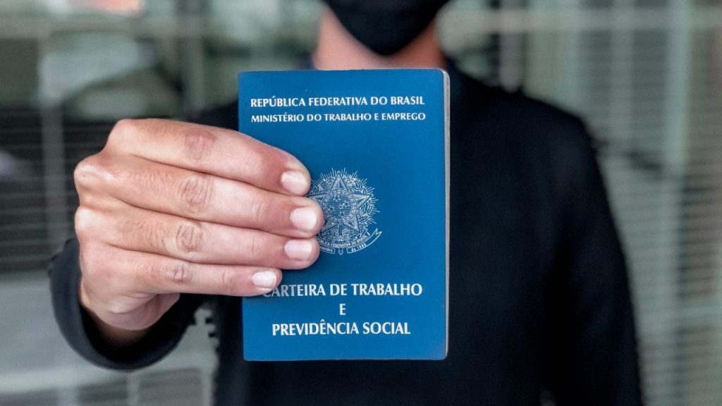 Feirão de Empregos em Estância Velha disponibiliza 140 vagas Carteira de trabalho