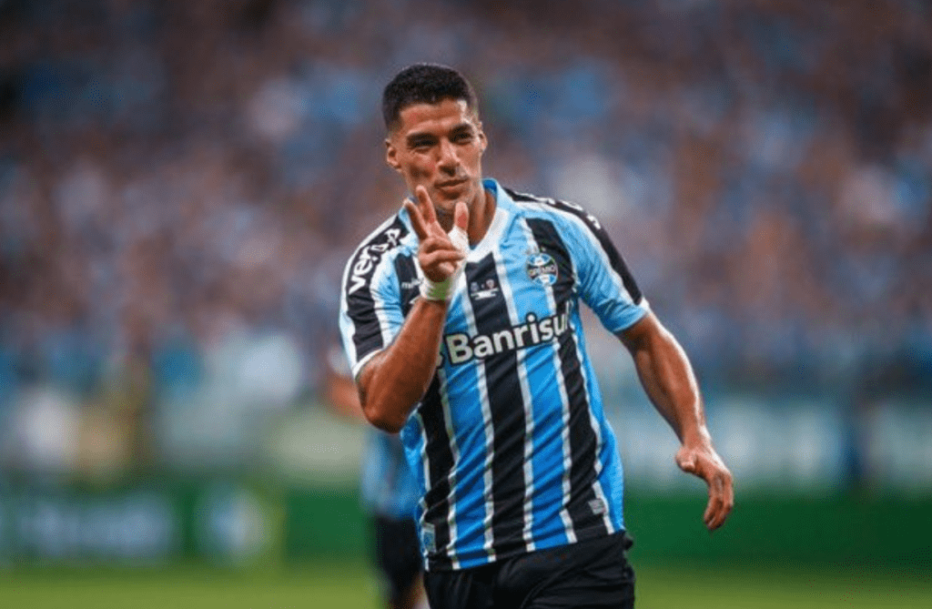 Suárez marca e Grêmio mantém invencibilidade no gauchão gremio