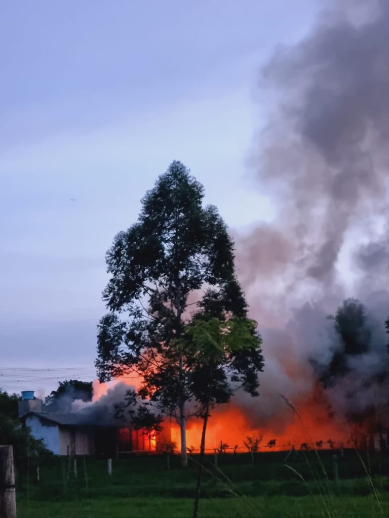 B5E8FE0A 39DC 423B AED6 50493C408A1F